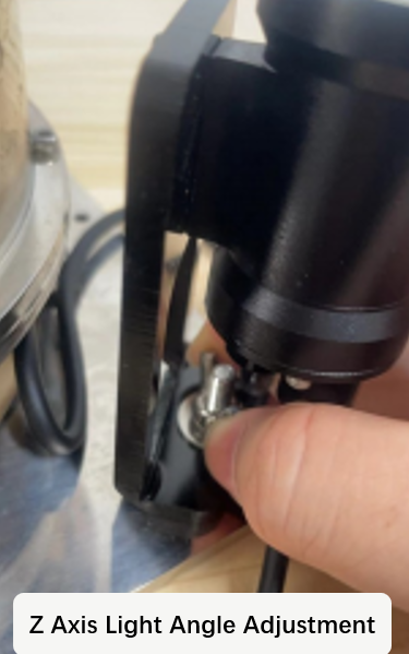 Light Angle Adjustment for Underwater Panoramic Camera